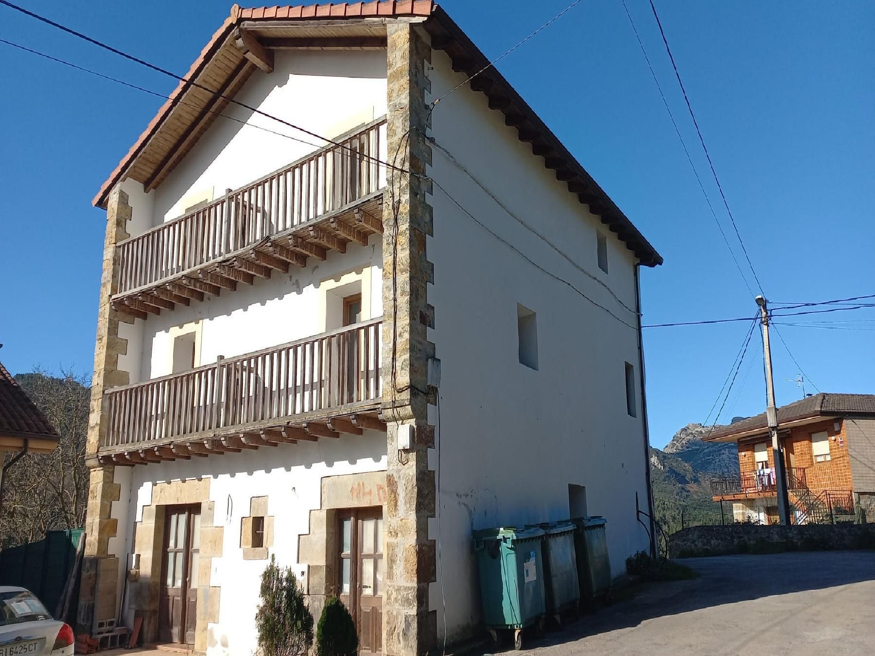 Exterior view of House or chalet for sale in Guriezo  with Terrace