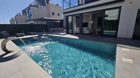 Foto 2 de Casa o chalet en venta en Calle Cabo Ortegal, Lomas de Cabo Roig - Los Dolses, Orihuela