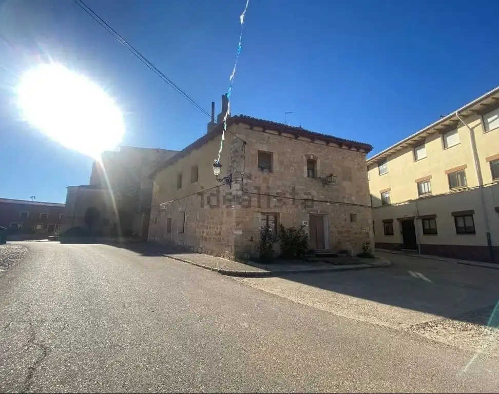 Vista exterior de Casa o chalet en venta en Palenzuela con Jardín privado, Amueblado y Alarma