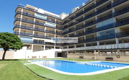 Vista exterior de Apartament en venda en Peñíscola / Peníscola amb Aire condicionat, Terrassa i Piscina comunitària