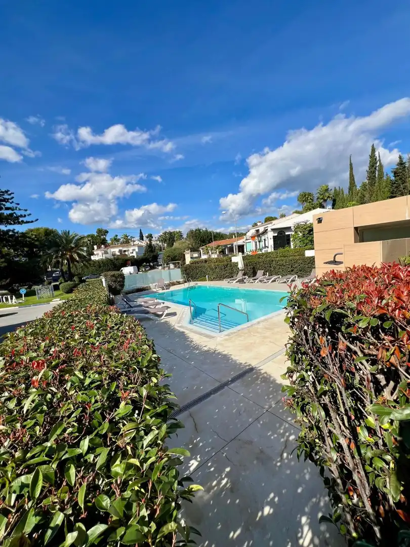 Swimming pool of Apartments for rent in Marbella  with Air Conditioner, Heating and Furnished