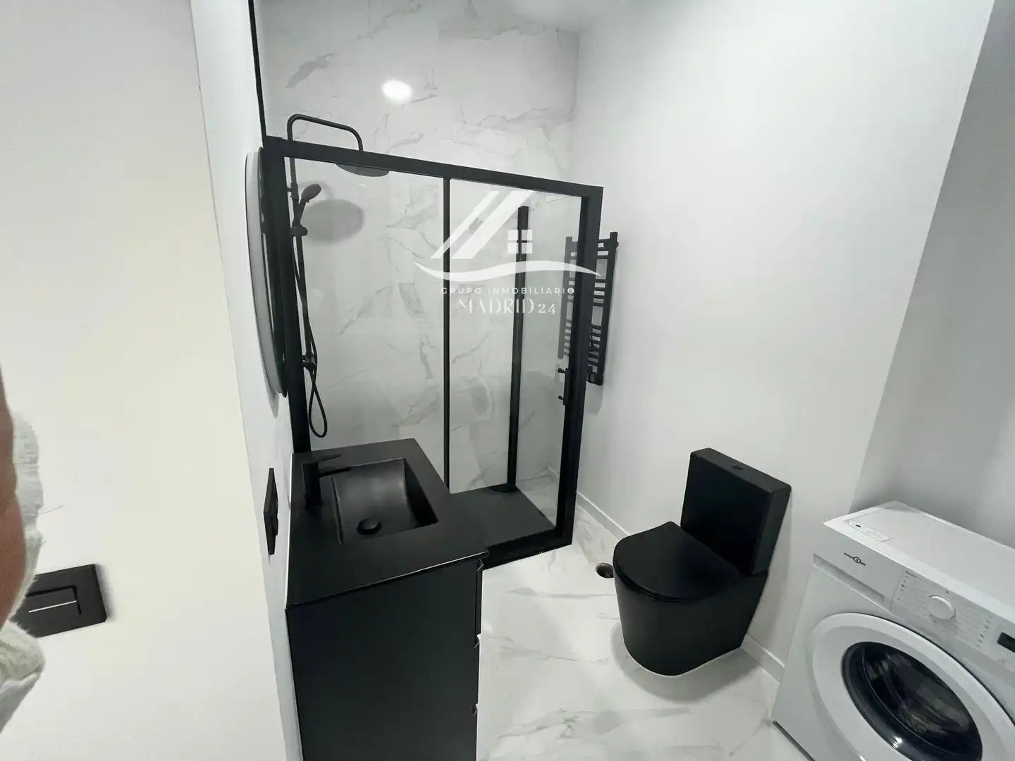 Flat for sale in Calle de Valencia, Embajadores - Lavapiés