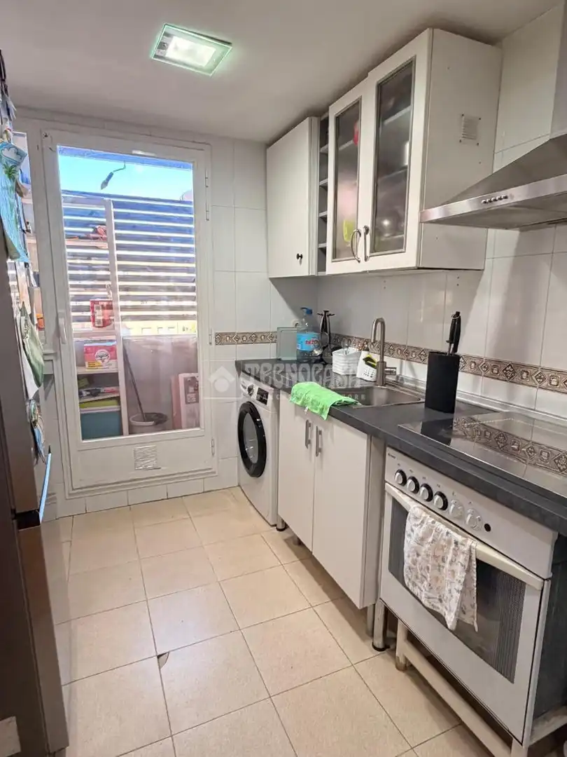 Cocina de Ático en venta en Valdemoro con Calefacción, Terraza y Trastero