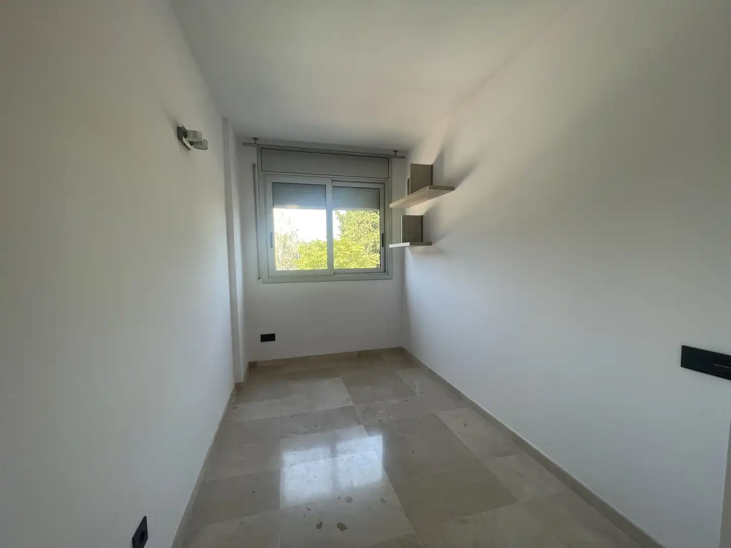 Dormitori de Pis de lloguer en Girona amb Aire condicionat i Calefacció