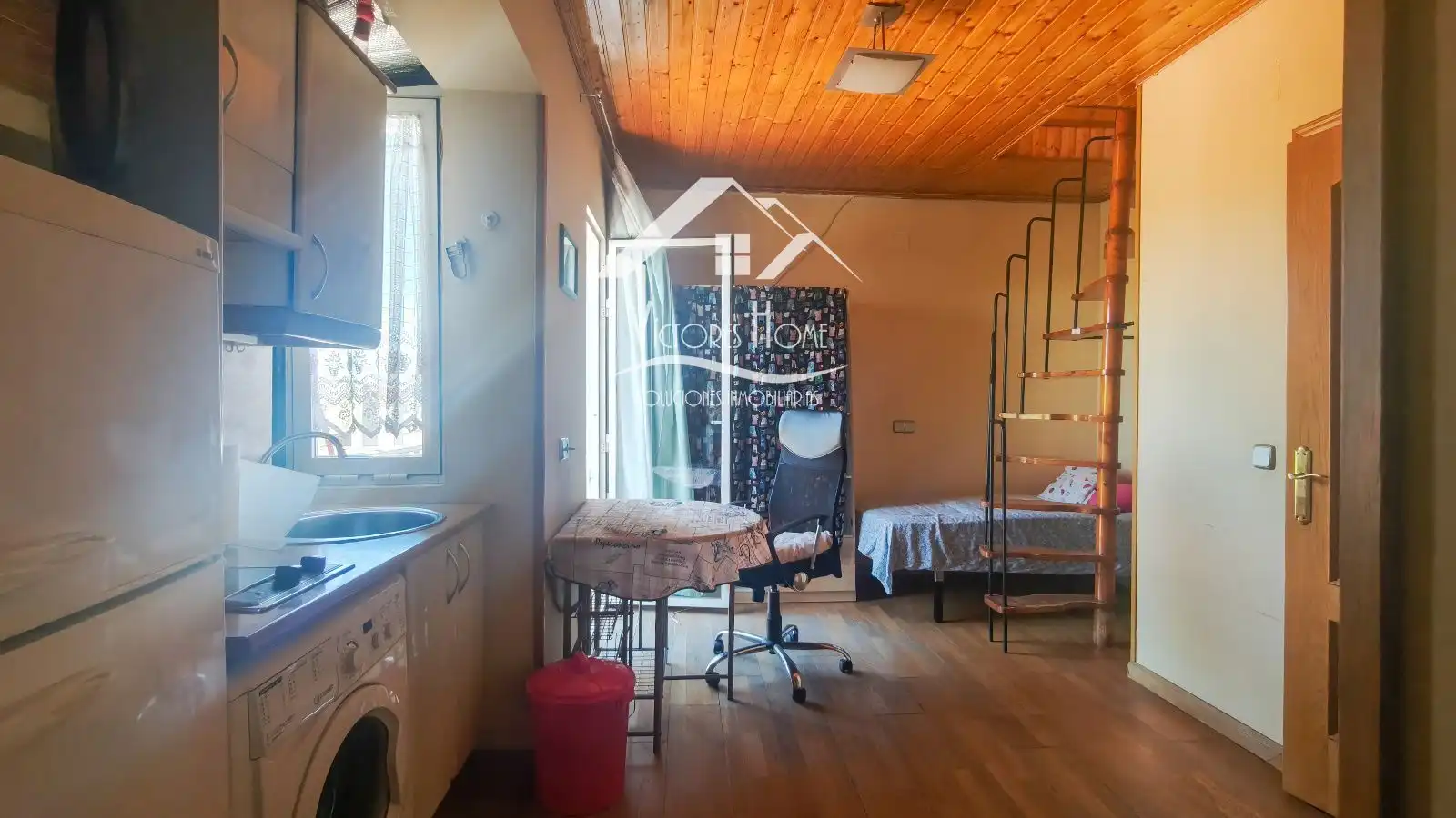 Living room of Flat for sale in Madrid  with Terrace and Furnished