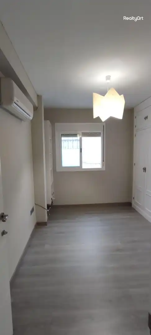 Bedroom of Flat for sale in Sevilla  with Air Conditioner, Heating and Terrace