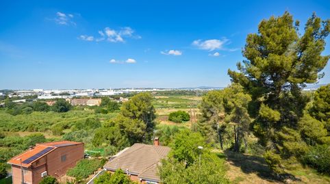 Casa pareada con 116 m² construidos, vistas panorámicas y excelente conectividad en la urbanización Les Carpes, Abrera, imagen 4
