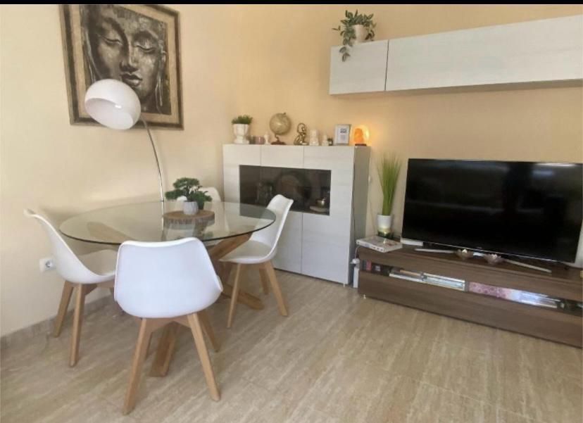 Sala de estar de Apartamento en venta en Benicarló con Aire acondicionado, Terraza y Amueblado