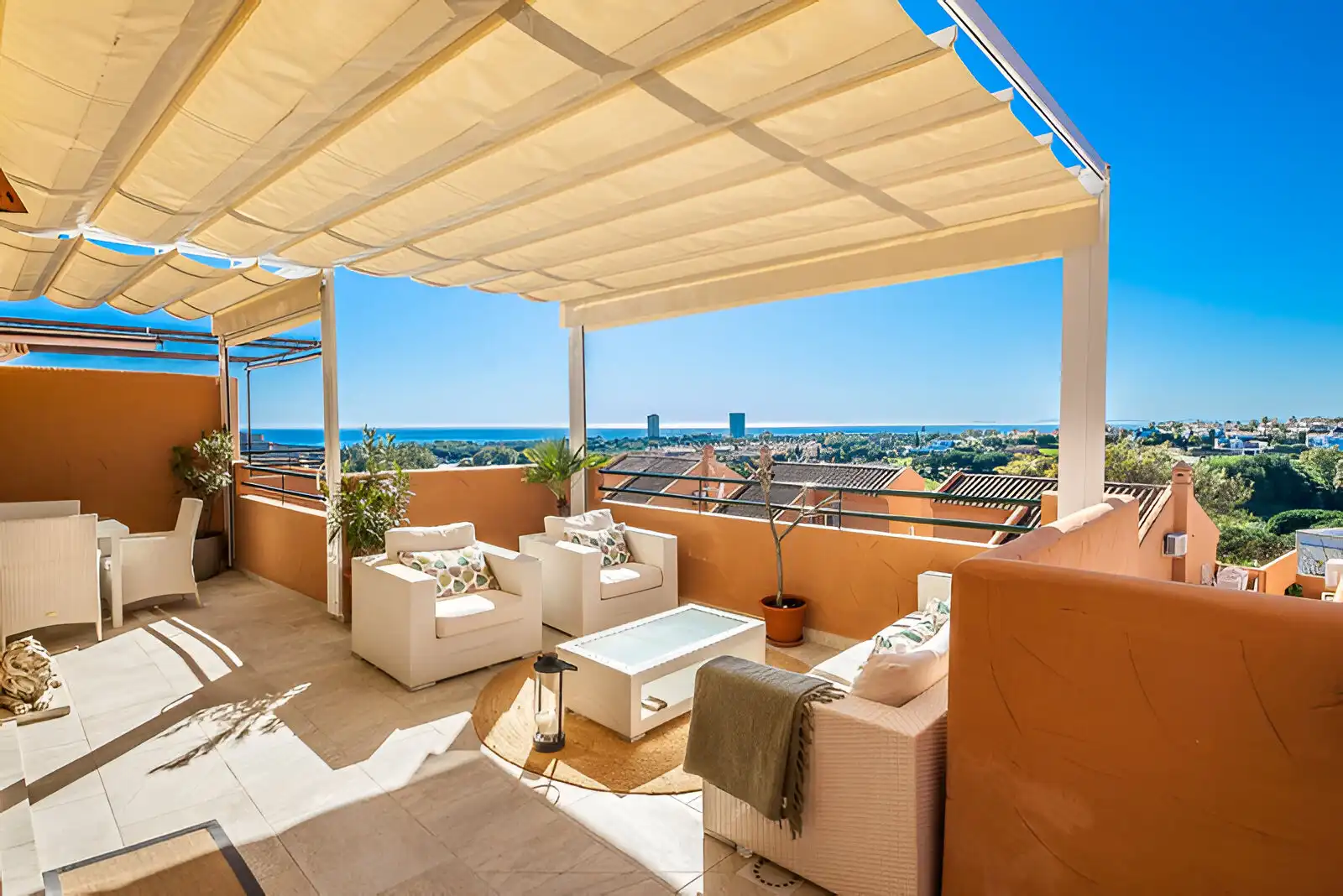 Terraza de Ático en venta en Marbella con Terraza y Amueblado
