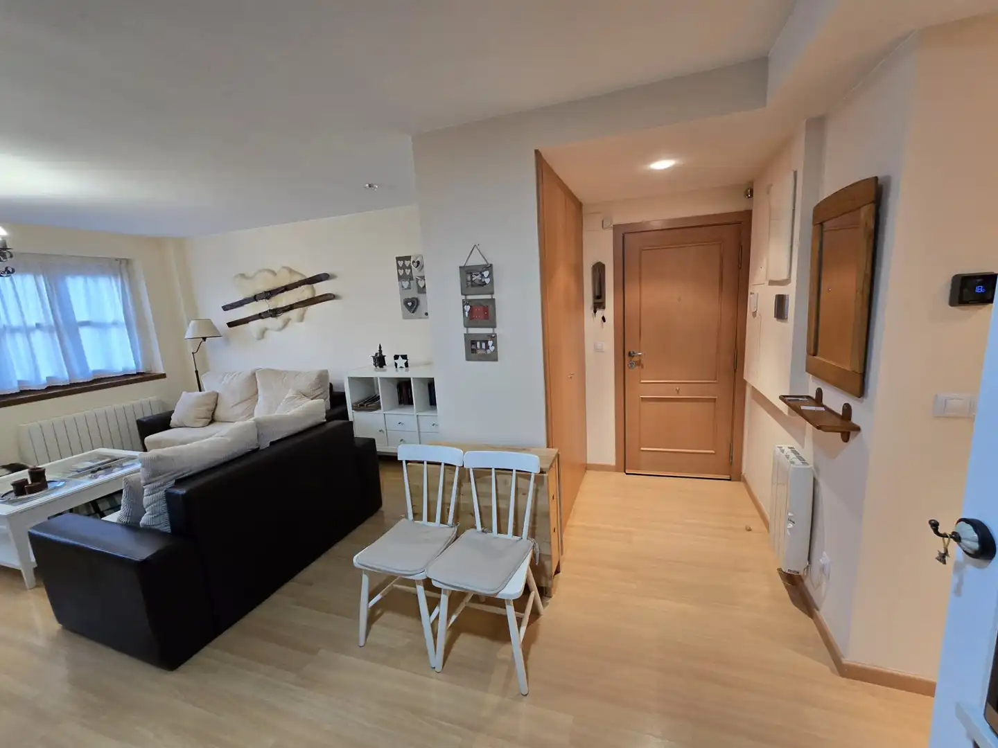 Sala de estar de Apartamento en venta en Benasque con Aire acondicionado, Calefacción y Amueblado
