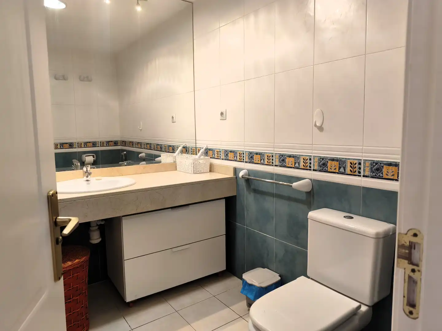 Baño de Apartamento en venta en La Oliva con Terraza, Amueblado y Piscina comunitaria