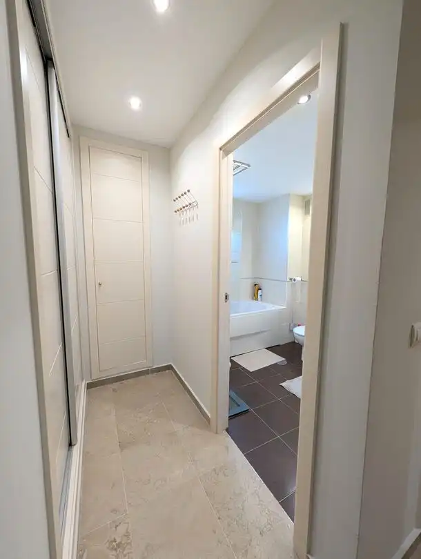 Bathroom of Apartments for sale in La Alcaidesa  with Air Conditioner, Heating and Terrace