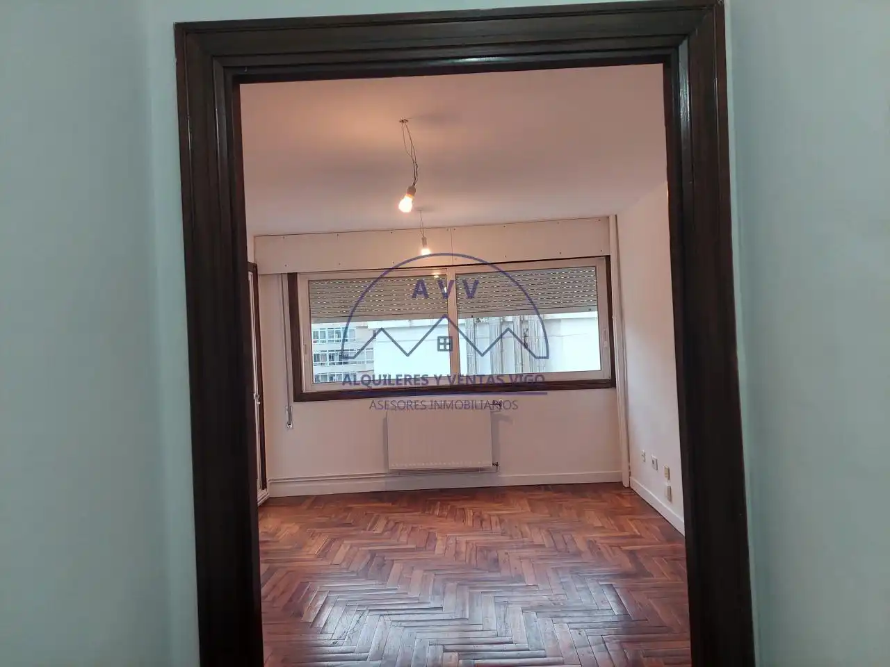 Sala de estar de Piso de alquiler en Vigo  con Calefacción, Parquet y Terraza