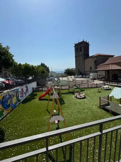 Jardí de Casa o xalet en venda en Herguijuela de la Sierra amb Traster i Balcó