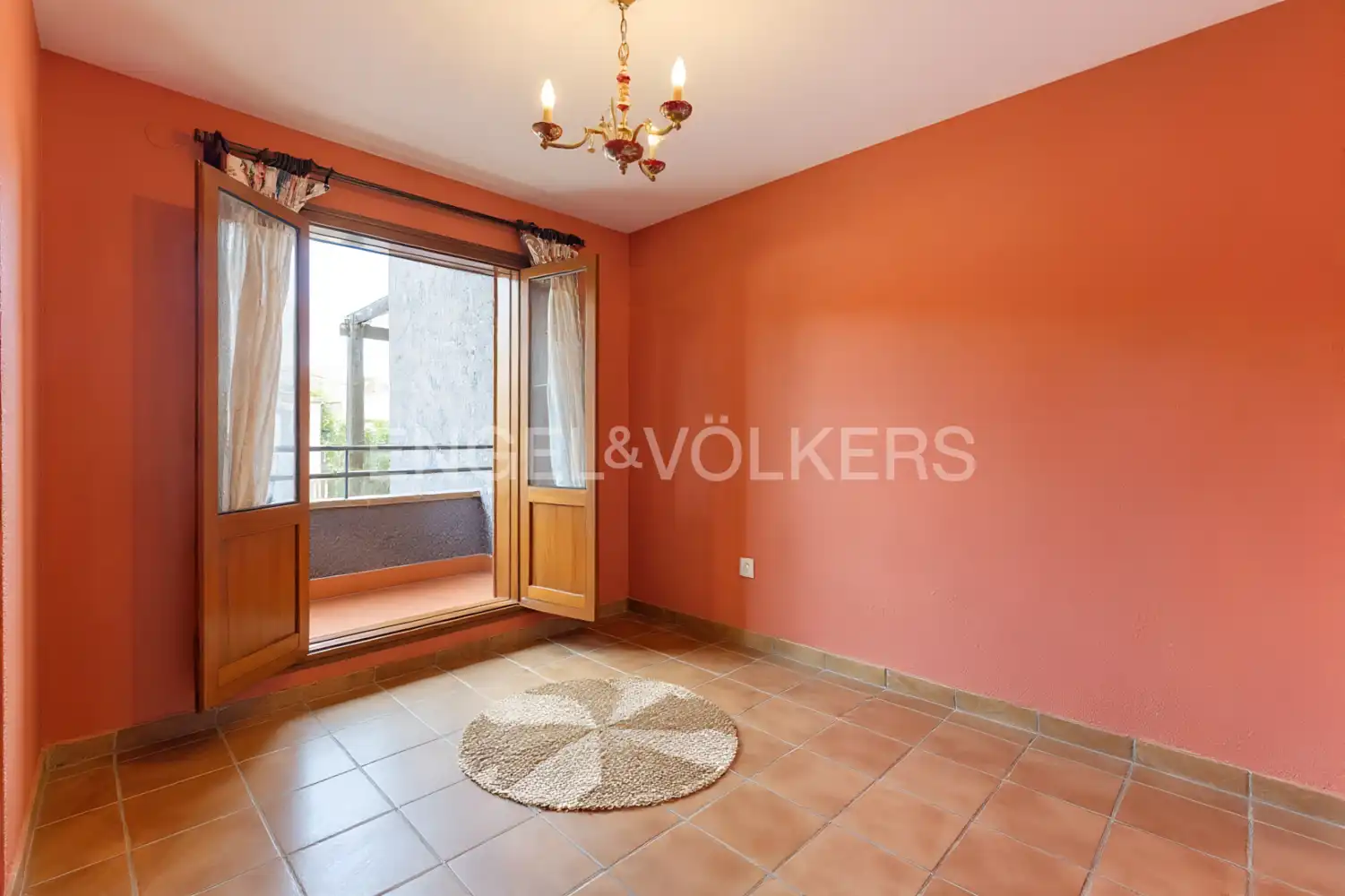 Vista exterior de Casa adosada en venta en Viver con Calefacción, Terraza y Amueblado