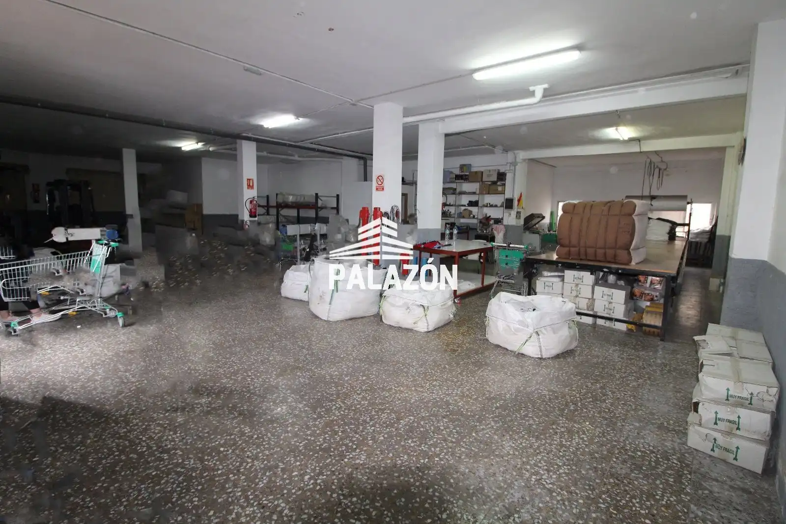 Local comercial en venda a San Isidro