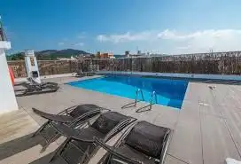 Immobles singulars amb piscina en venda a Centre, imagen 13