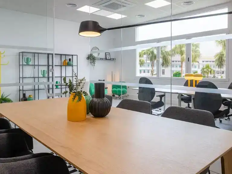 Wohnung zur Miete in Málaga Capital mit Klimaanlage und Schwimmbad