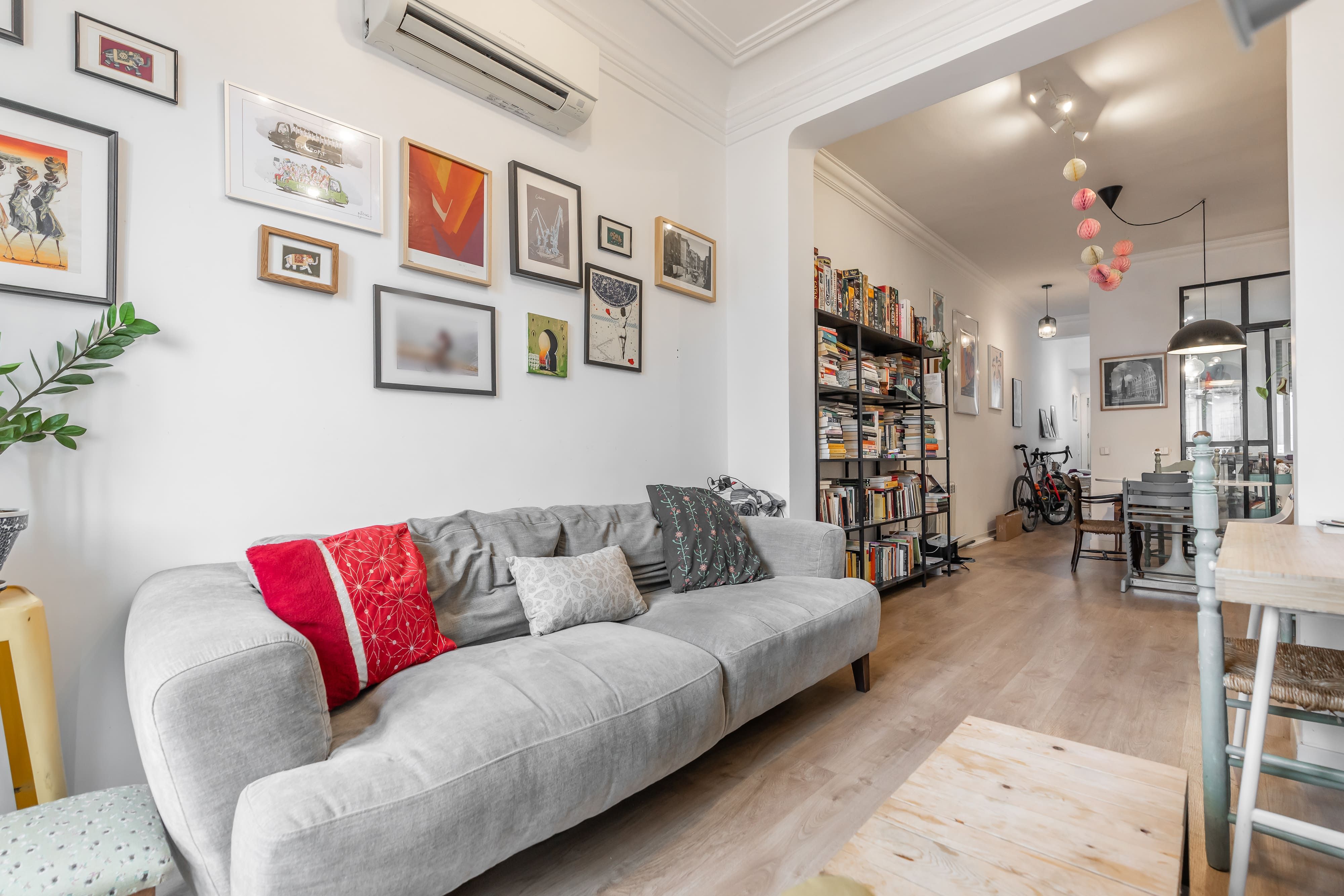Living room of Flat for sale in  Madrid Capital  with Balcony
