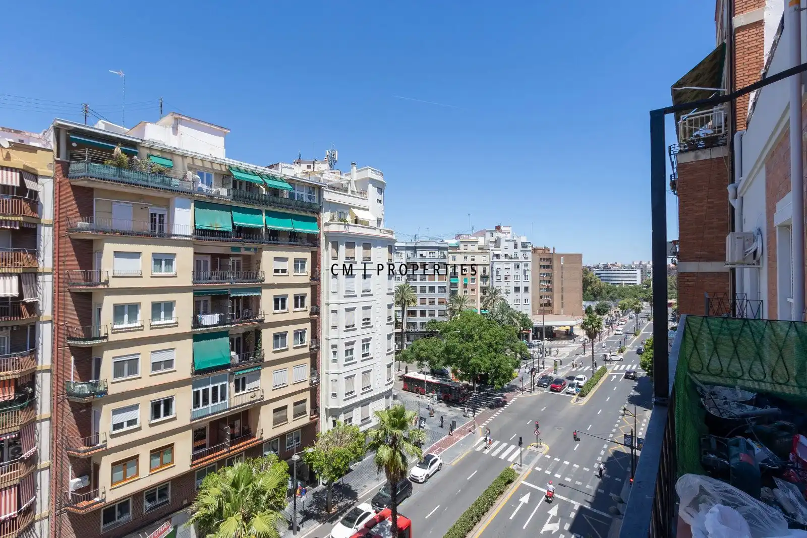 Exterior view of Flat for rent in Valencia  with Air Conditioner, Heating and Terrace