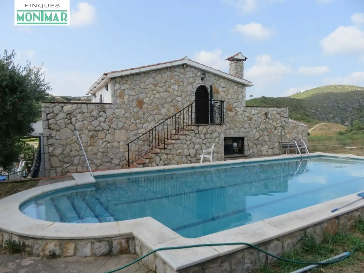 Piscina de Finca rústica en venda en Canyelles amb Aire condicionat, Jardí privat i Terrassa