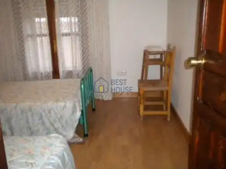Casa o xalet en venda en Villamañán amb Calefacció, Jardí privat i Parquet