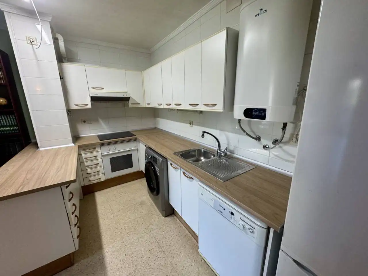 Cocina de Piso en venta en Cerdanyola del Vallès con Calefacción y Terraza