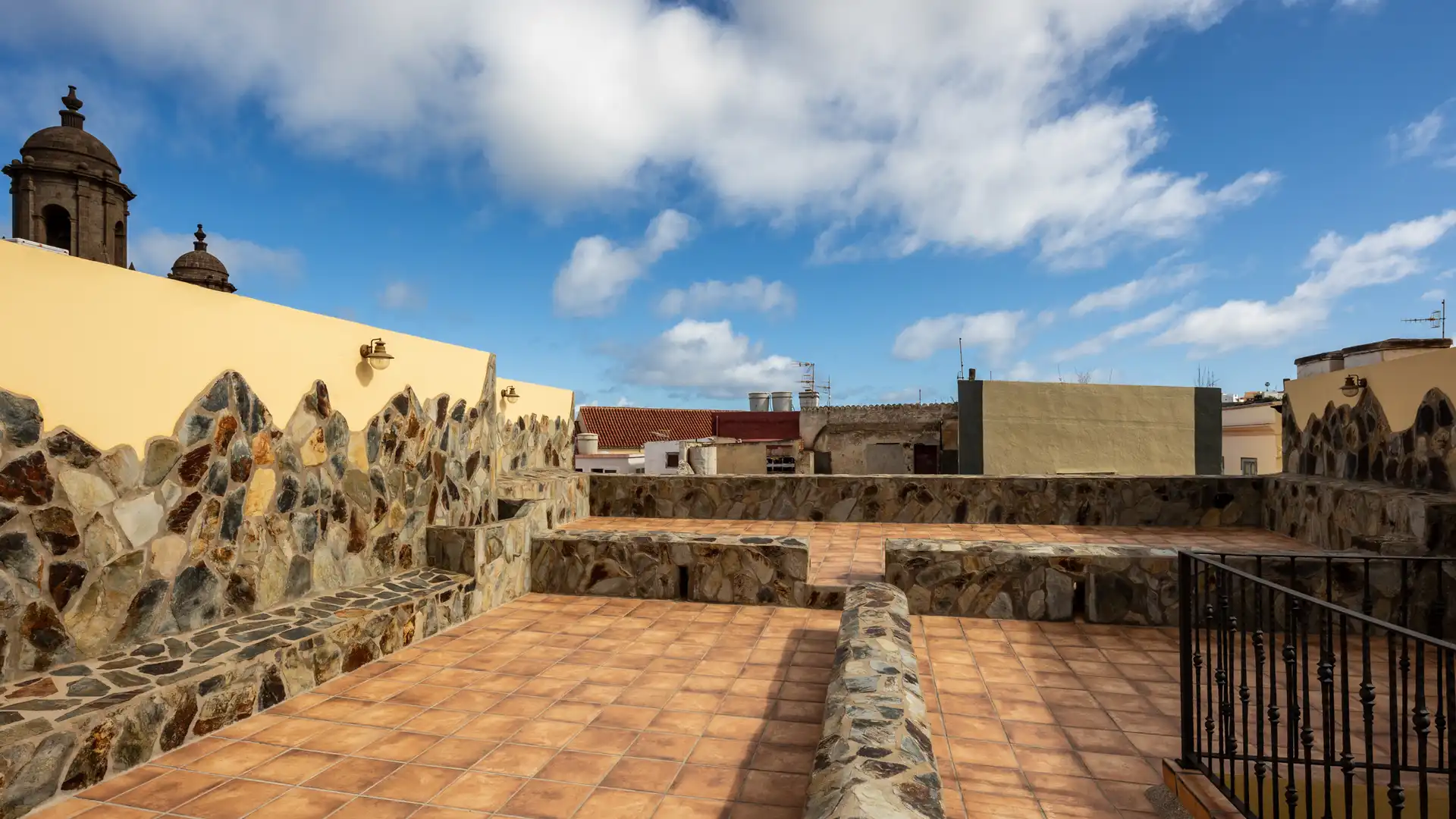 Terrassa de Casa adosada en venda en Santa María de Guía de Gran Canaria amb Terrassa, Moblat i Balcó