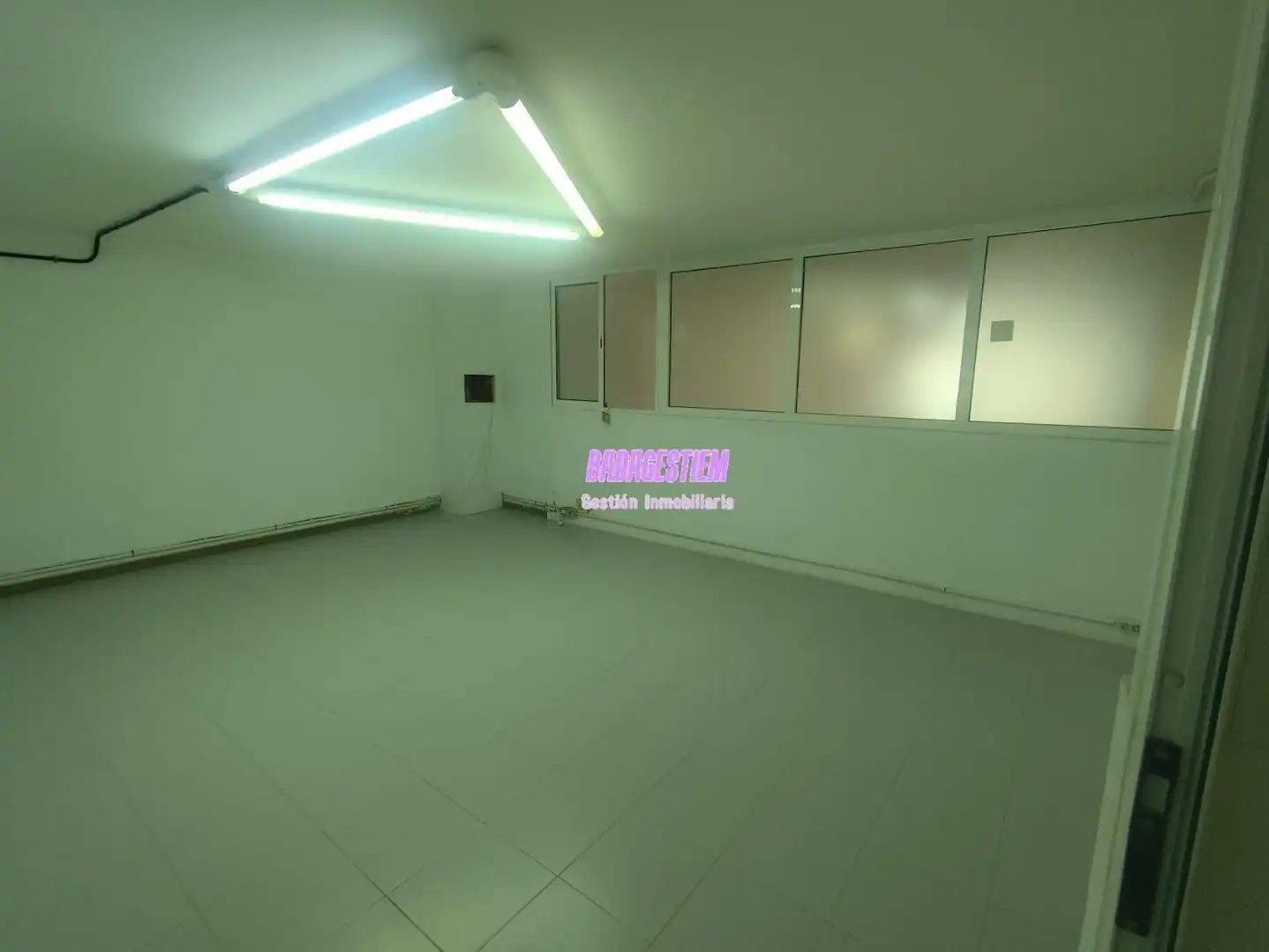 Local comercial en venta en Montigalà - Sant Crist, imagen 23