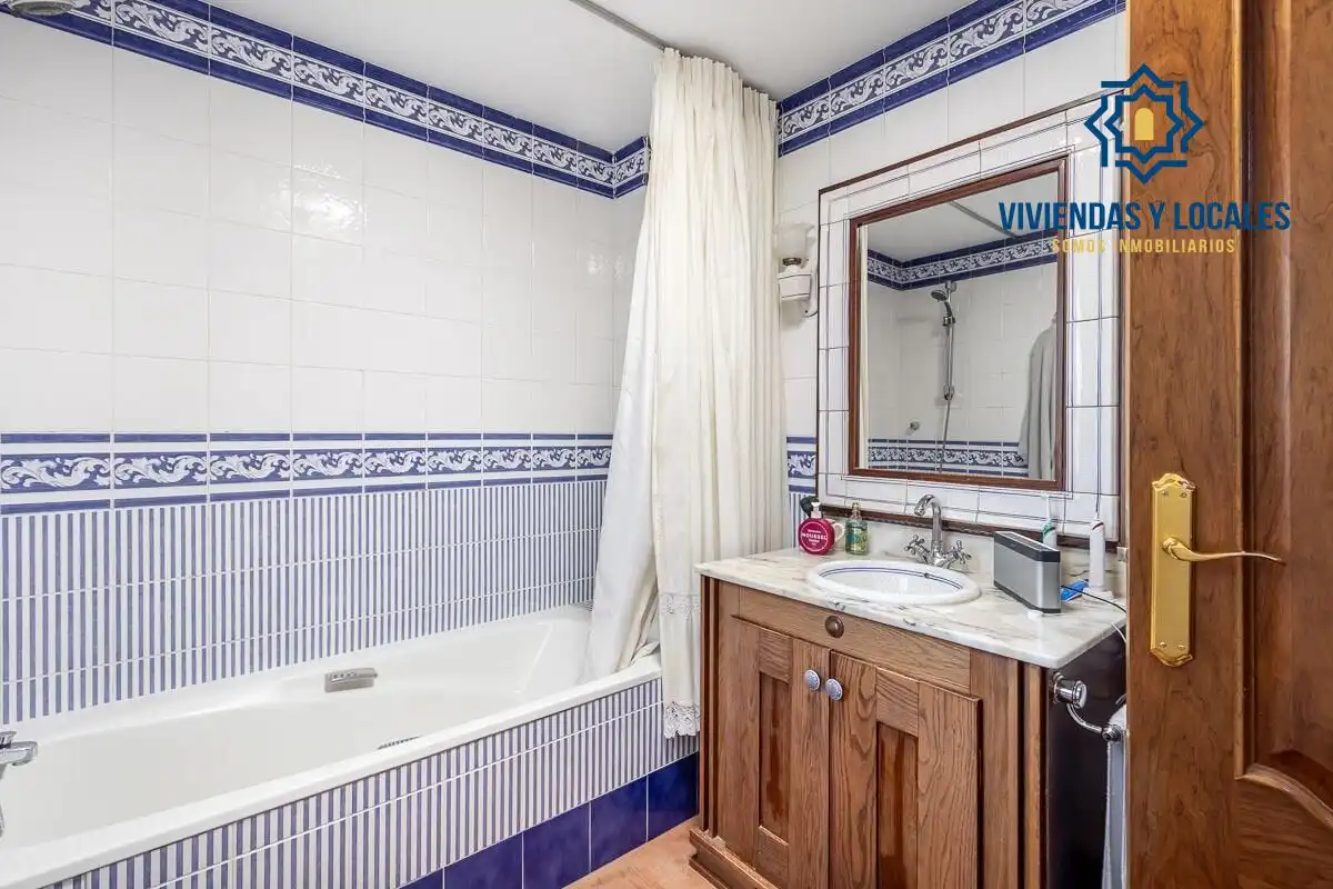 Casa amb terrassa en venda a Peligros, imagen 20