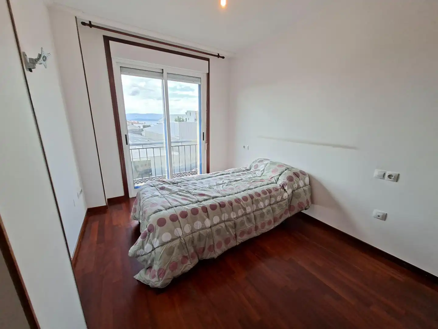 Schlafzimmer von Wohnungen zum Verkauf in Vilagarcía de Arousa mit Parkett