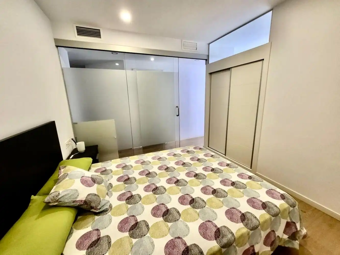 Bedroom of Apartments for rent in Rincón de la Victoria  with Parquet flooring