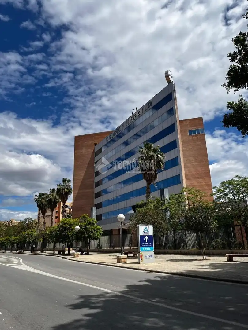 Vista exterior de Pis en venda en Alicante / Alacant amb Balcó