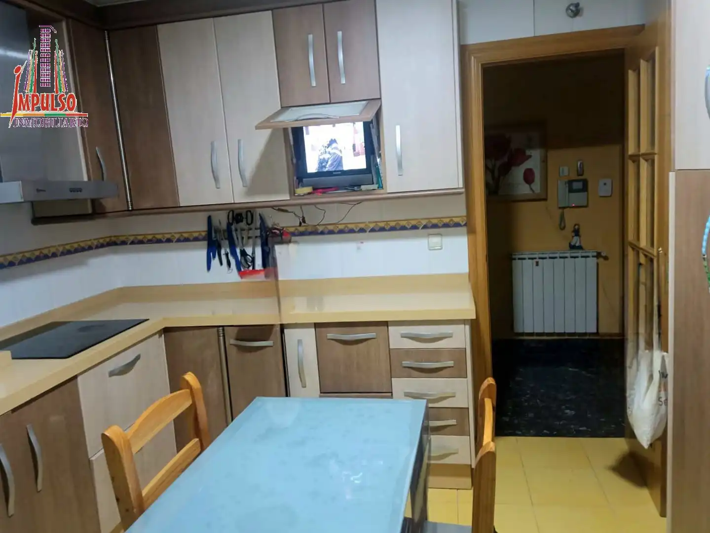 Cocina de Piso en venta en Albacete con Calefacción, Trastero y Balcón