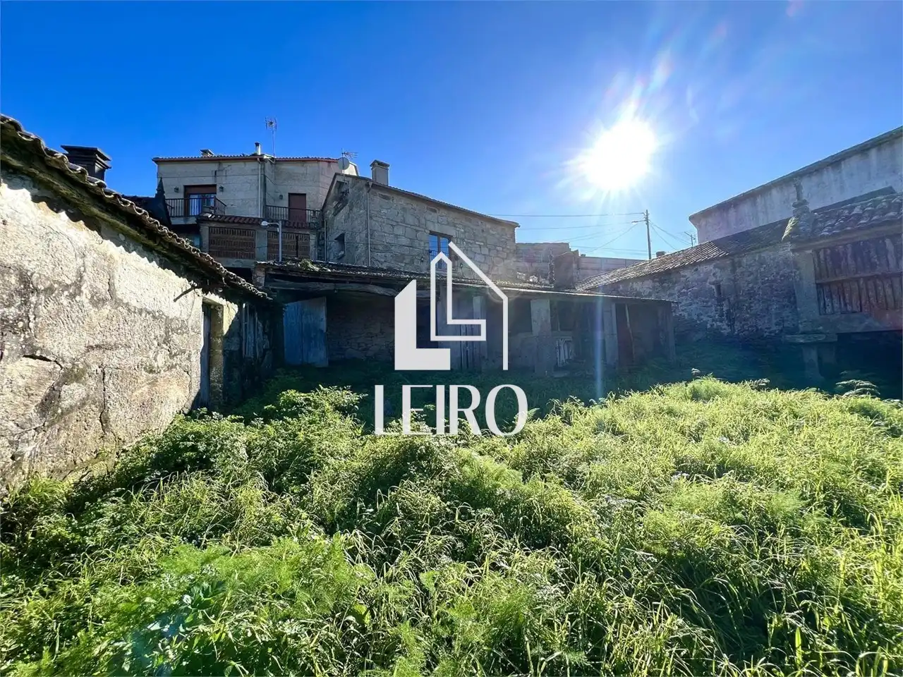 Country homes for sale in Sanxenxo  with Private garden