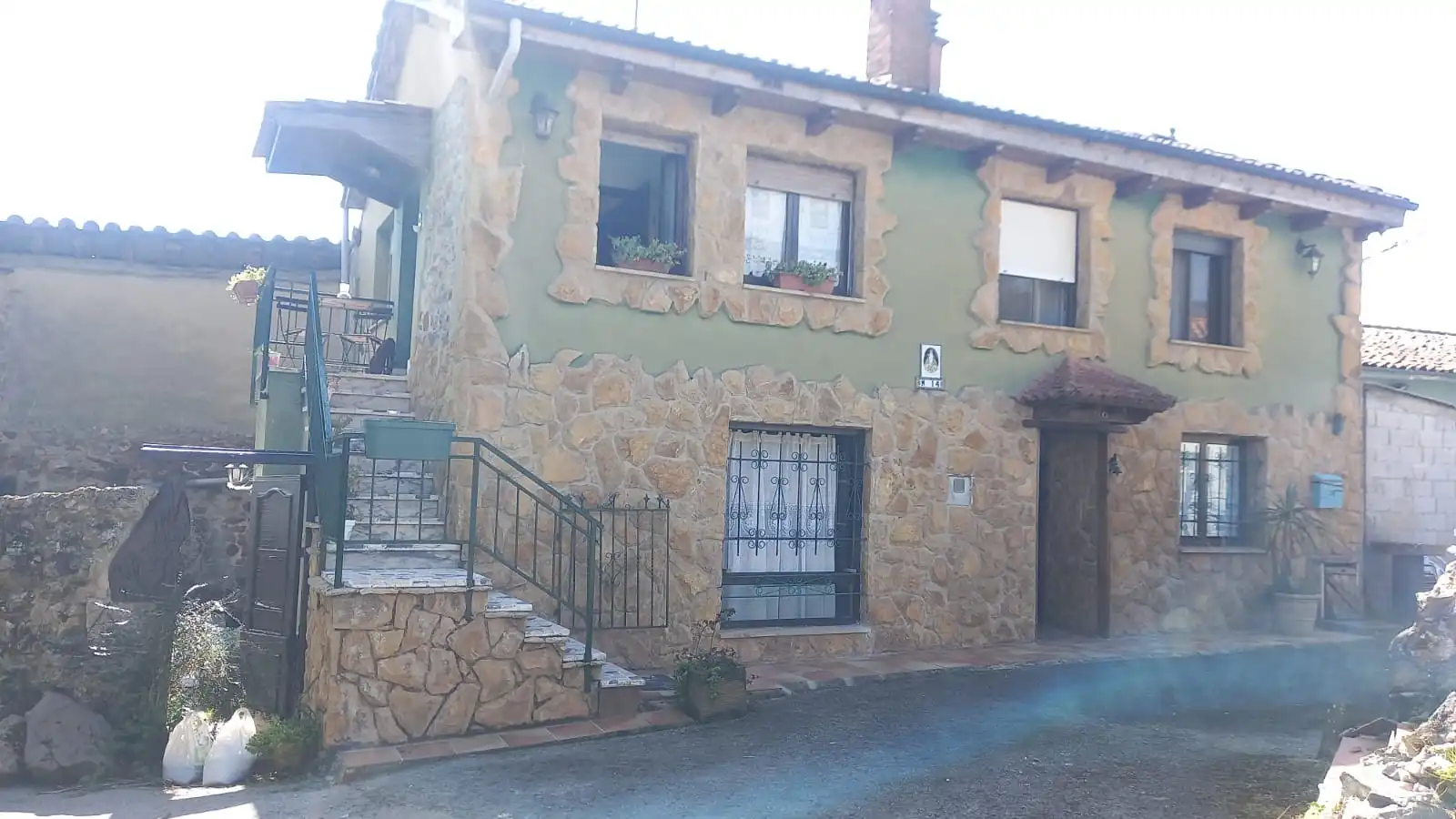 Vista exterior de Casa o chalet en venta en Sariego con Jardín privado, Terraza y Trastero