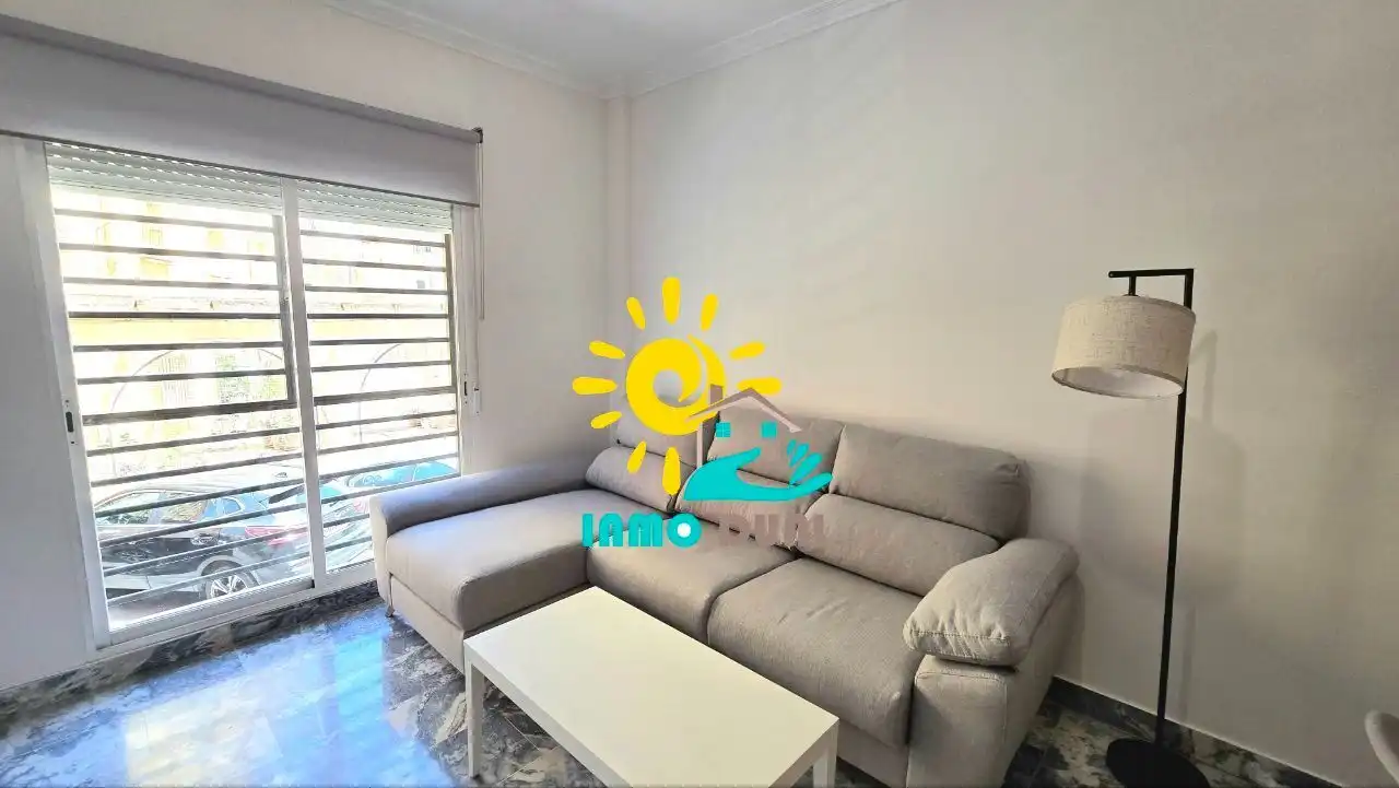 Vista exterior de Apartament de lloguer en Badajoz amb Aire condicionat, Calefacció i Moblat