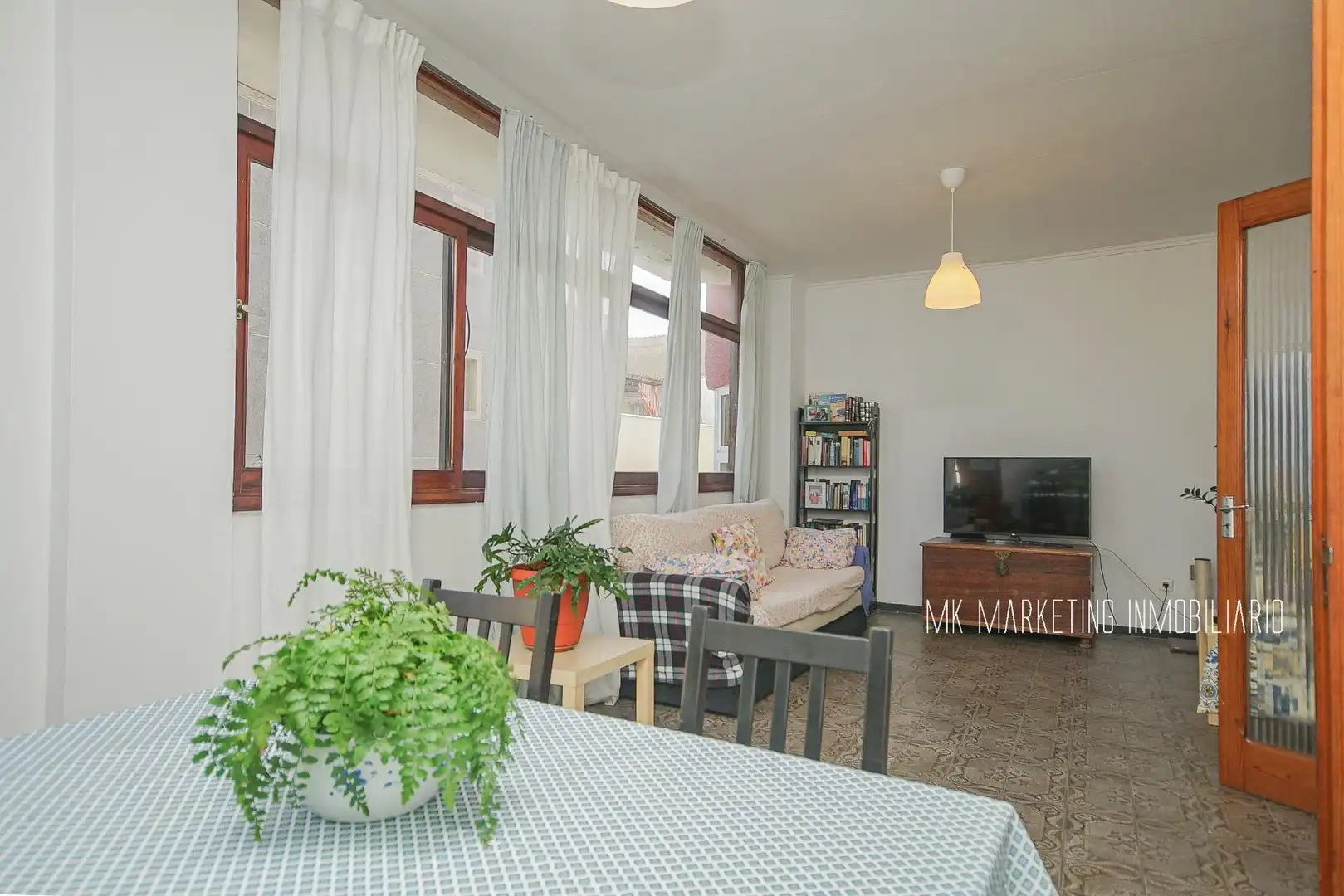 Sala d'estar de Casa adosada en venda en Las Palmas de Gran Canaria amb Terrassa