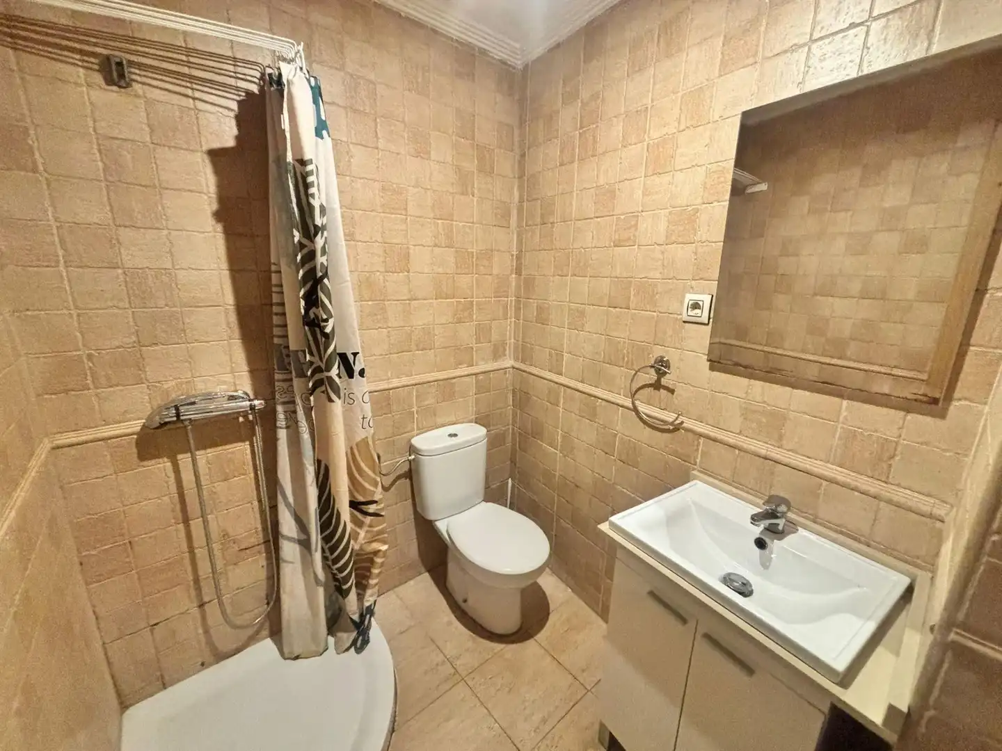 Baño de Casa o chalet en venta en Quirós con Jardín privado, Parquet y Terraza
