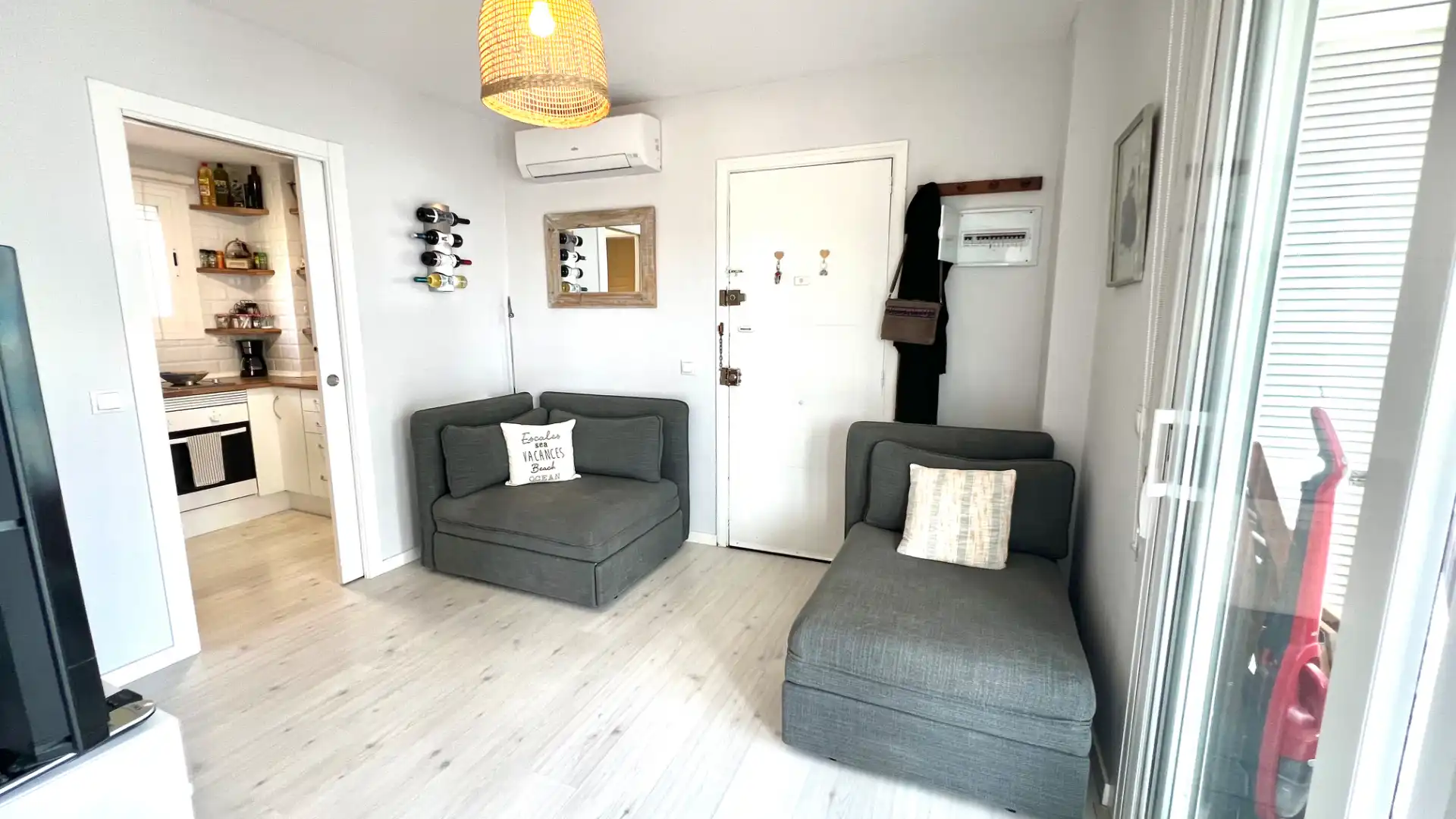 Living room of Apartments for sale in Calvià  with Air Conditioner, Terrace and Furnished