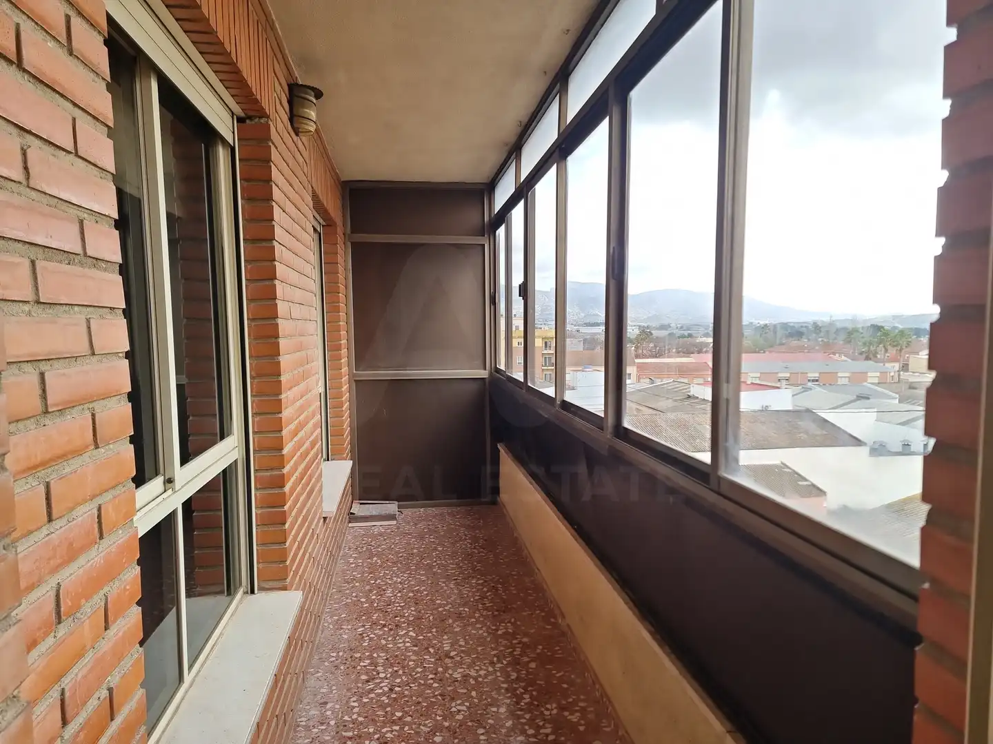 Balcony of Flat for sale in Sax