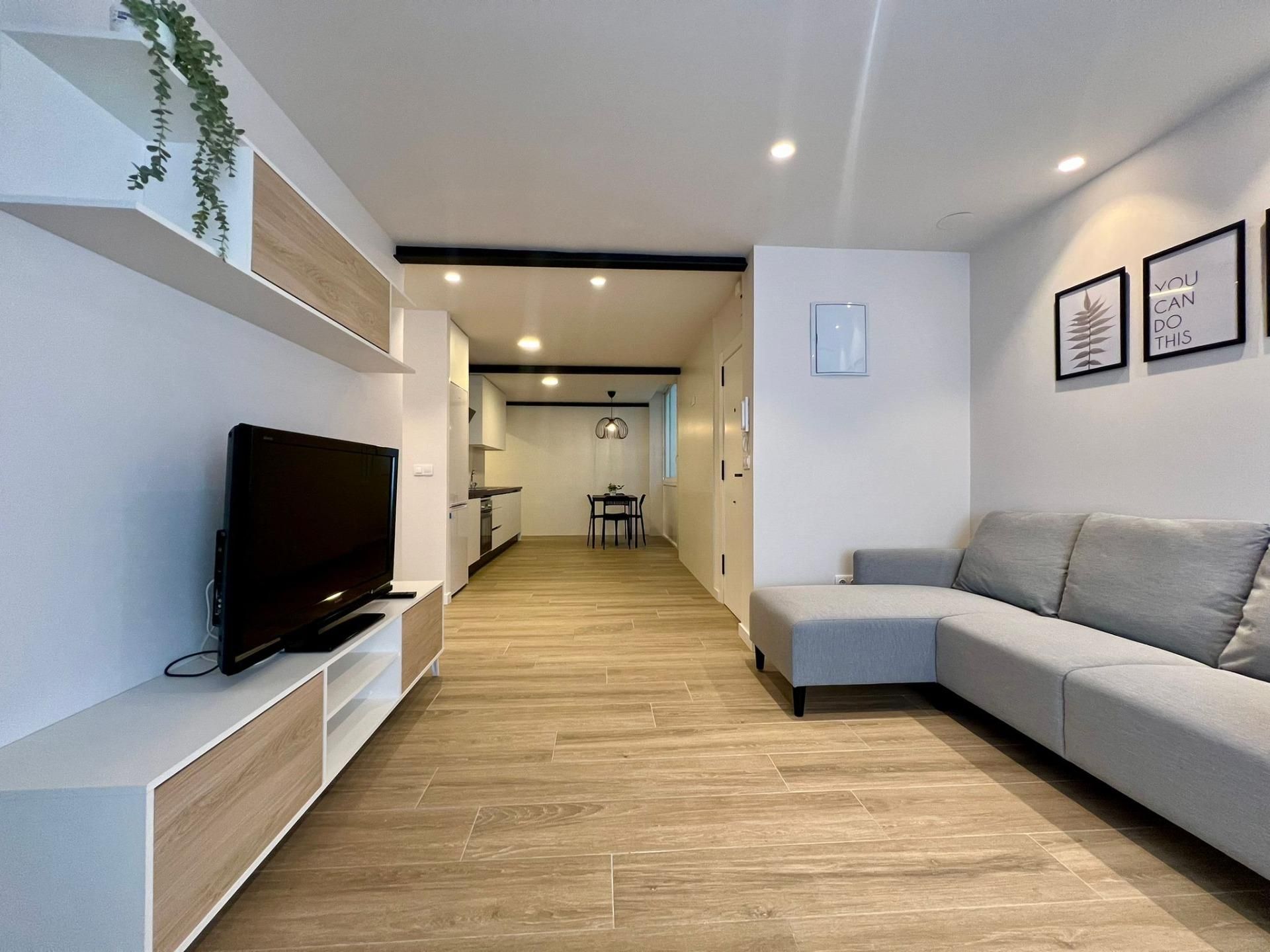 Flat to rent in Carrer HILARION ESLAVA, 52, Plaza Crevillente - Antiguos Juzgados - El Asilo
