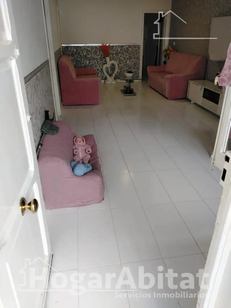 Flat for sale in Calle JOAN BTA LLORENS