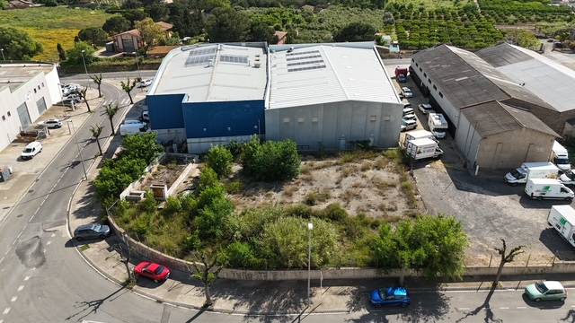 Terreno industrial en Venta en LLUÍS COMPANYS I JOVER en Riudoms