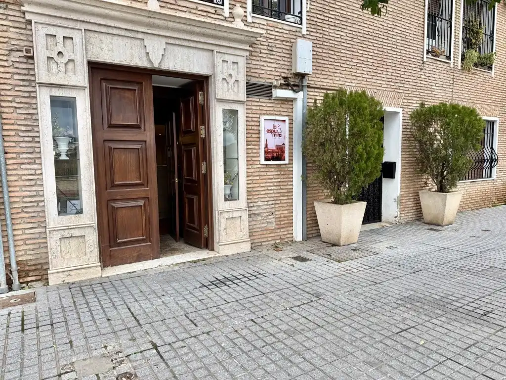Exterior view of Commercial properties for rent in Córdoba