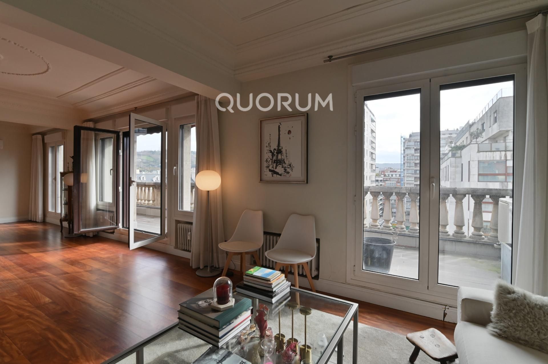 Living room of Flat for sale in Bilbao   with Air Conditioner, Heating and Terrace