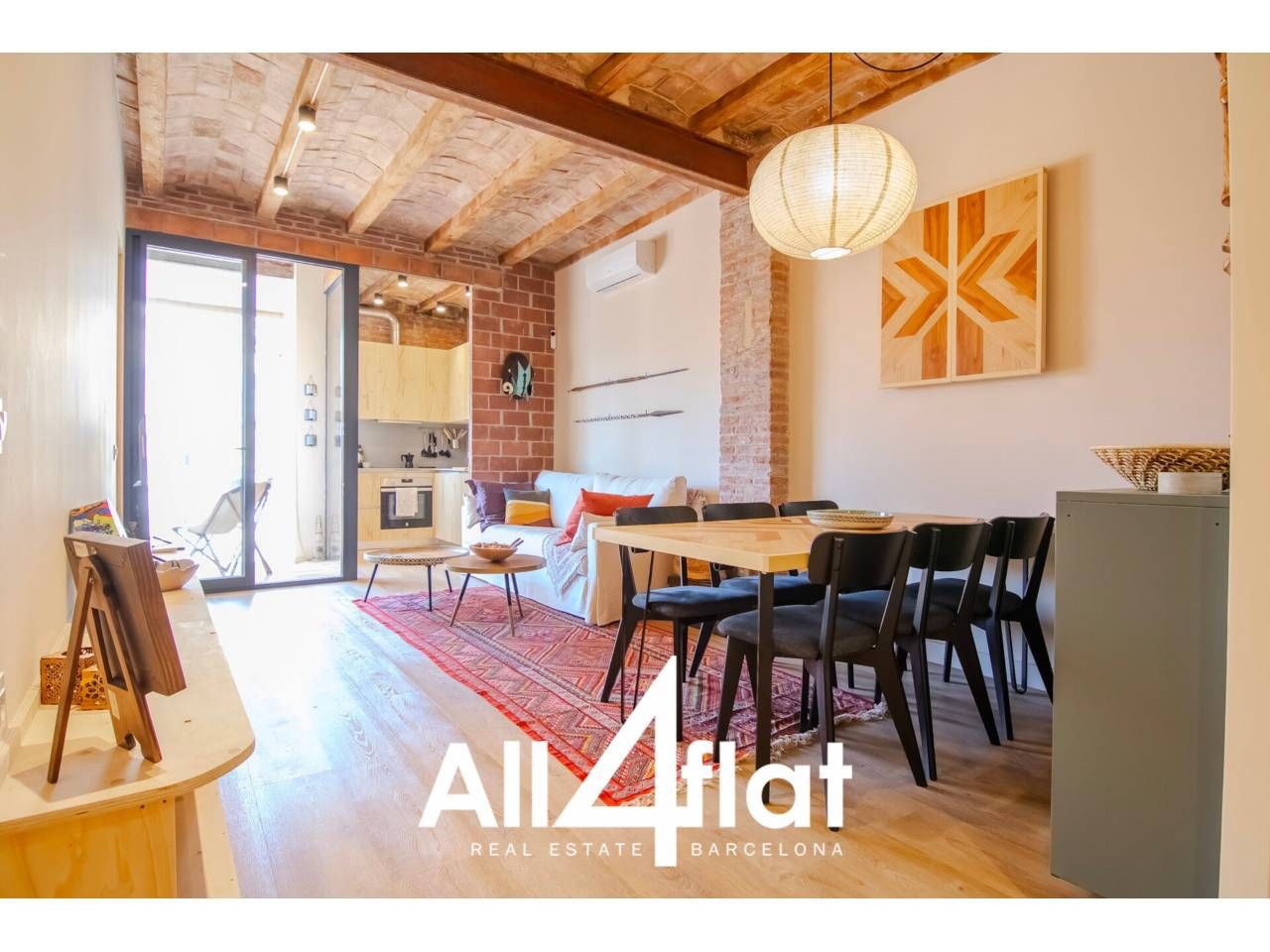 Exterior view of Flat to rent in  Barcelona Capital  with Air Conditioner, Parquet flooring and Furnished