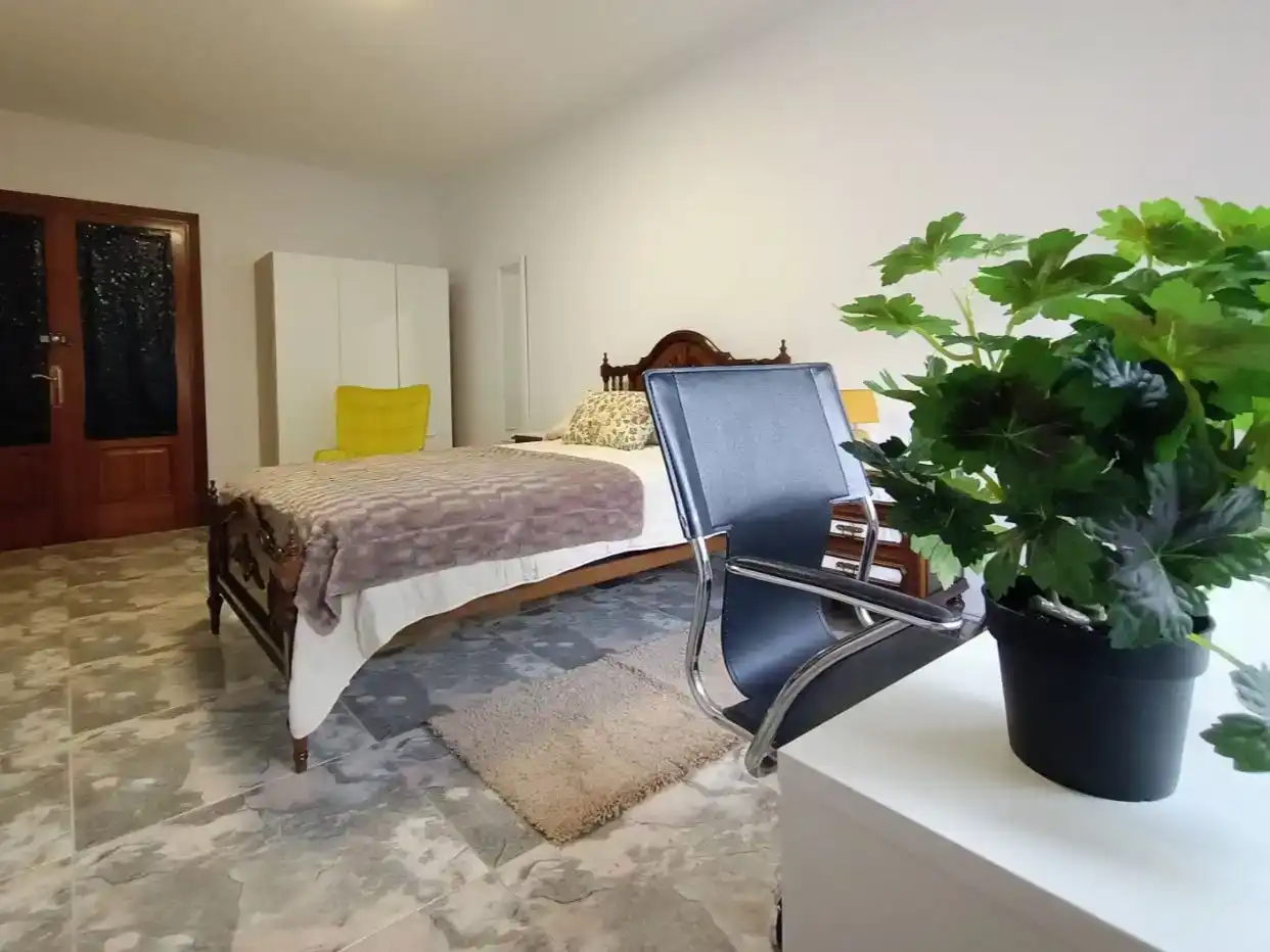 Bedroom of Flat for share in Plaza de España
