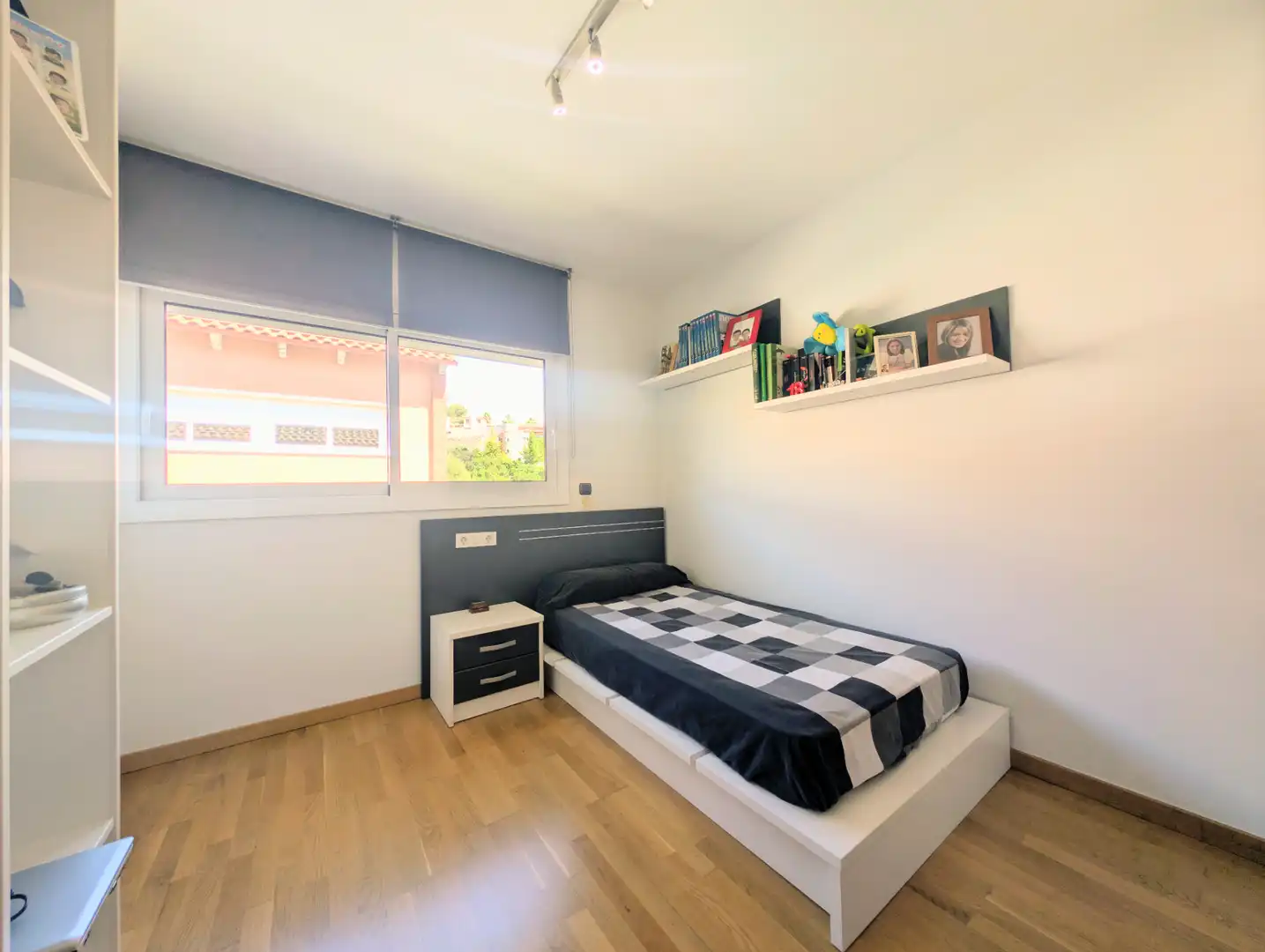 Habitación de Casa o chalet en venta en Viladecavalls con Aire acondicionado, Calefacción y Jardín privado