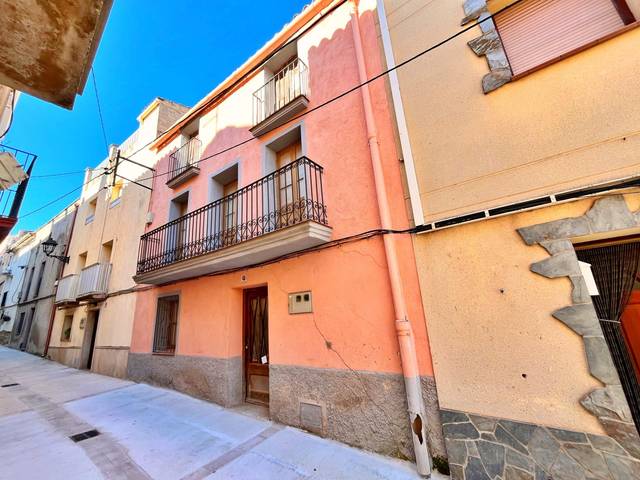 Casa-chalet en Venta en Alfara de Carles